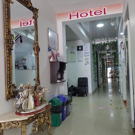 Hotel Plaza Centro フロレンシア エクステリア 写真